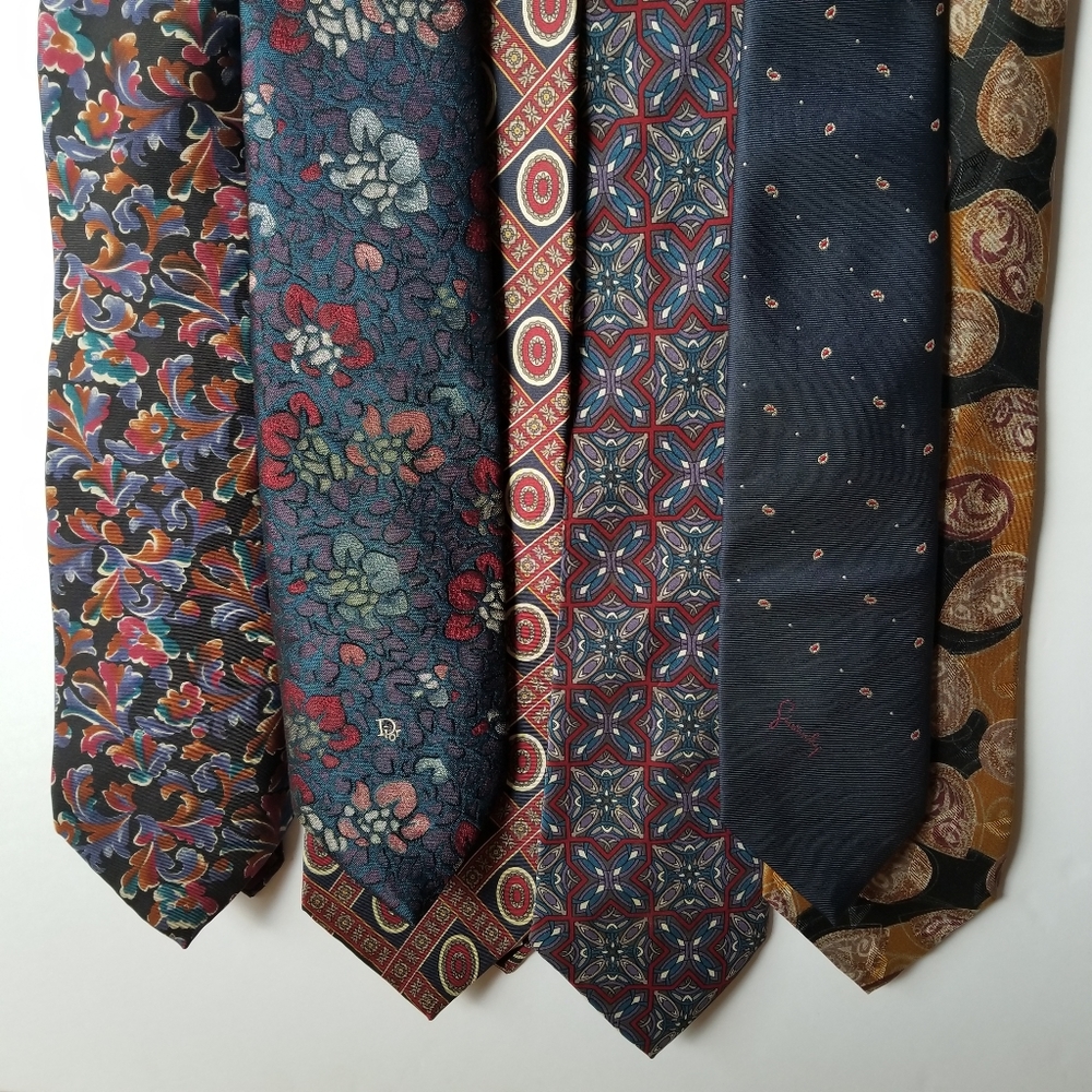 Pick Out A Vintage Designer Necktie